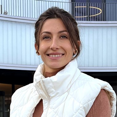 Eleonora P. - Freelance Pitch Deck Designer