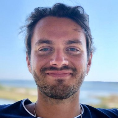 Bullari - Freelance Social Media Manager