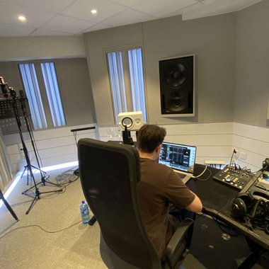 GustavNilsson - Freelance Soundtrack Musician