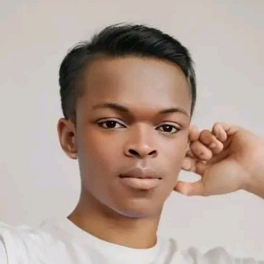 Johnhenr - Freelance Logo Designer