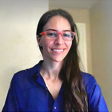 Laura D. - Freelance Brand Designer