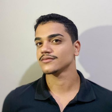 Rayllan M. - Freelance Video Editor