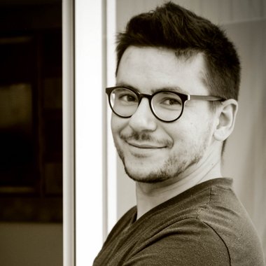 ederitei - Freelance Graphic Designer