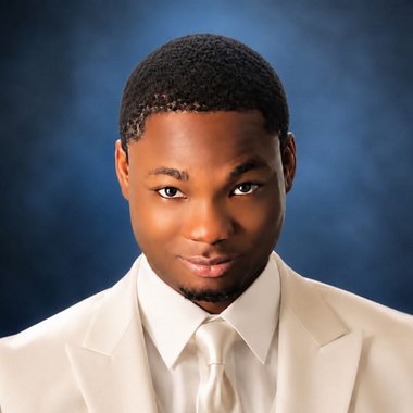 Samuel A. - Freelance Graphic Designer