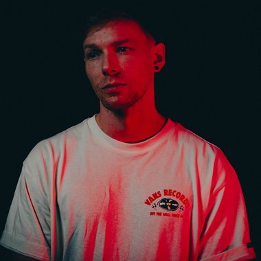 Tom T. - Freelance Mastering Engineer