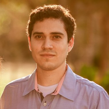 Roberto L. - Freelance Web Developer