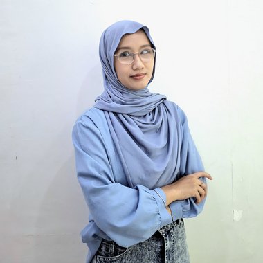 Dhinichalista A. - Freelance Marketing Strategist
