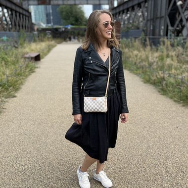 Lauren F. - Freelance Social Media Manager