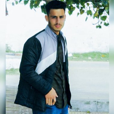 Keshav S. - Freelance Graphic Designer