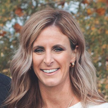 Erin S. - Freelance Graphic Designer