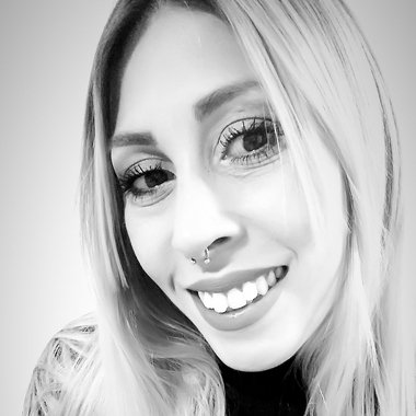 Candela C. - Freelance Web Developer