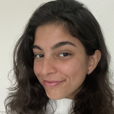 Carolina R. - Freelance Community Manager