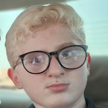 Hamzah S. - Freelance Graphic Designer