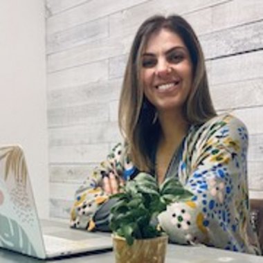 Samantha H. - Freelance Graphic Designer