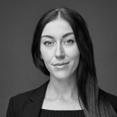 Riona L. - Freelance Art Director