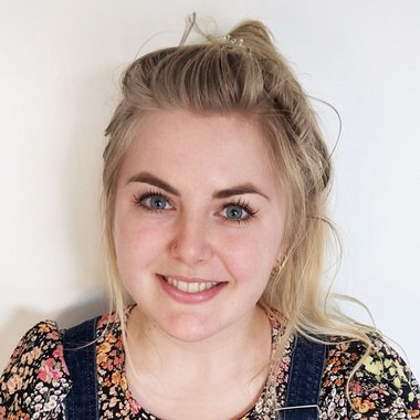 Olivia D. - Freelance Artworker