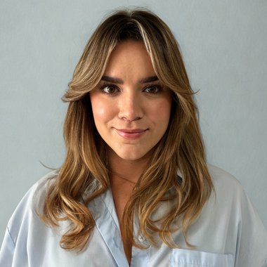 Aynes - Freelance Social Media Freelancer