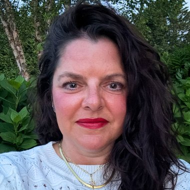 Lindsay H. - Freelance Marketing Strategist