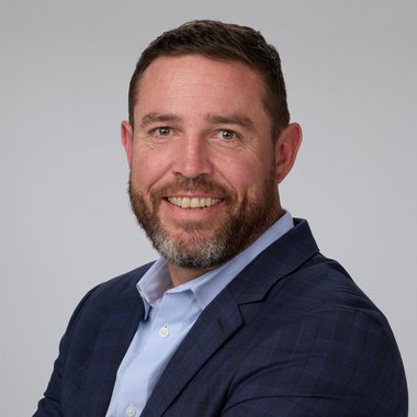 Steven W. - Freelance Designer