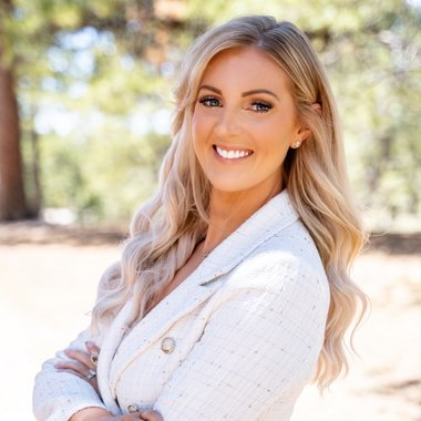 Kaitlyn R. - Freelance Marketing Strategist