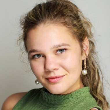 Caeli A. - Freelance Extra