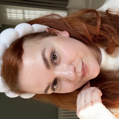 Dimitra K. - Freelance Ugc Creator