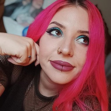 Natalia S. - Freelance Creative Director