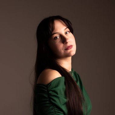 Martina c. - Freelance Graphic Designer