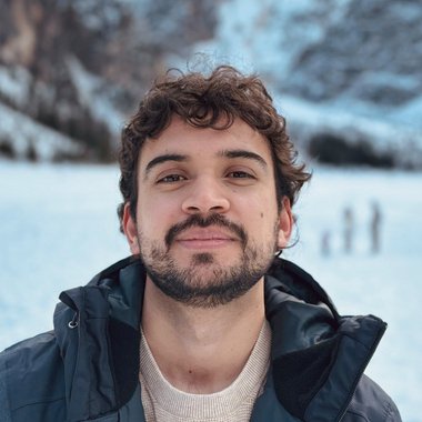 JUAN B. - Freelance Writer