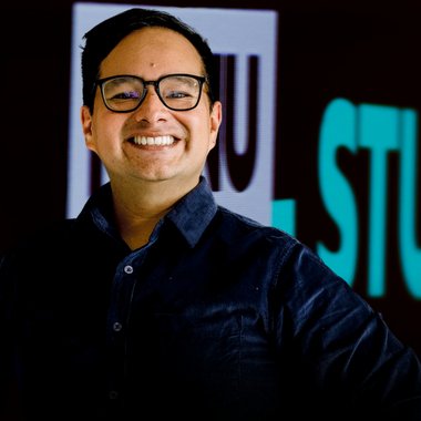 manuelinares - Freelance Documentary Filmmaker