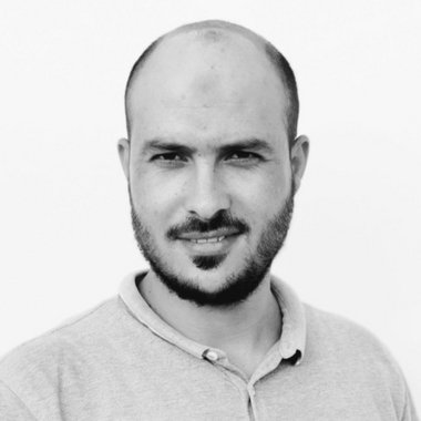 Mondher R. - Freelance Designer