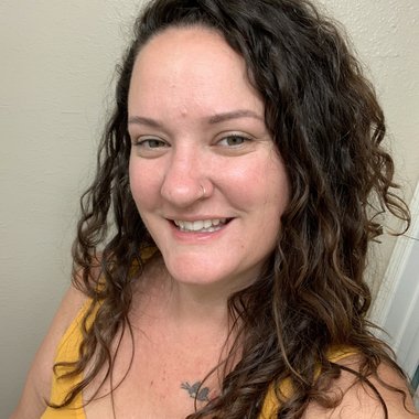 Della D. - Freelance Web Designer