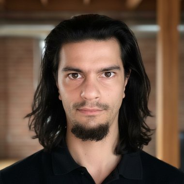 Martin L. - Freelance Web Developer