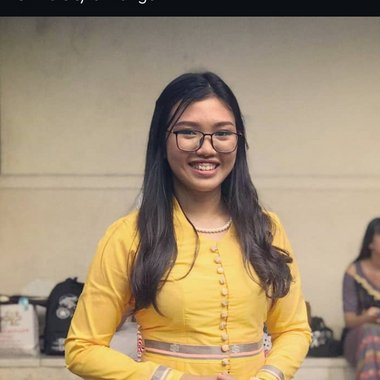 Han - Freelance Graphic Designer