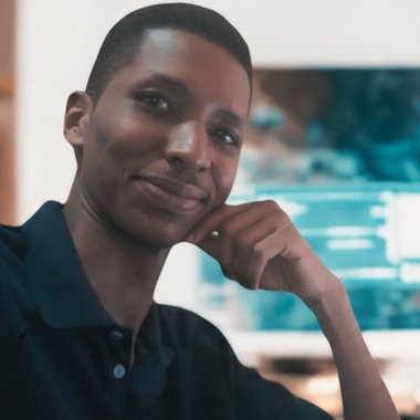 Elisante N. - Freelance Graphic Designer