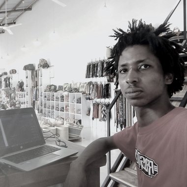 Elisante N. - Freelance Web Developer