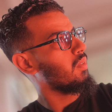 Tarik I. - Freelance Post Production