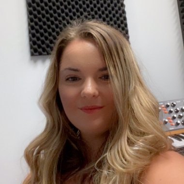 Raelynn S. - Freelance Music Producer