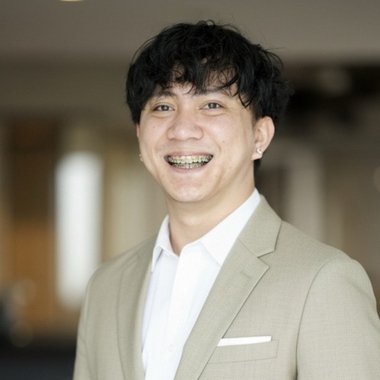 Karlo M. - Freelance Web Designer