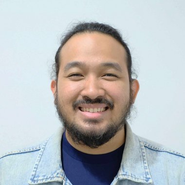 R K. - Freelance Graphic Designer