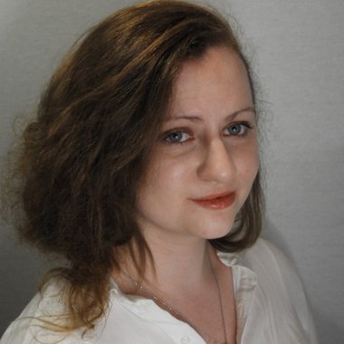 Helen S. - Freelance Creative Director