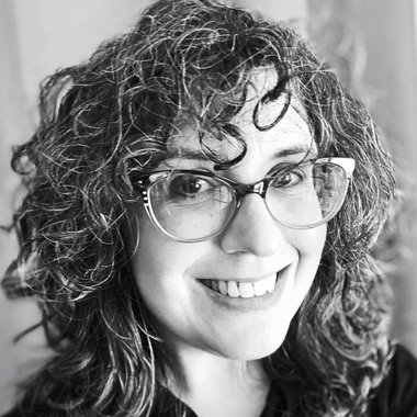 Ana B. - Freelance Brand Designer