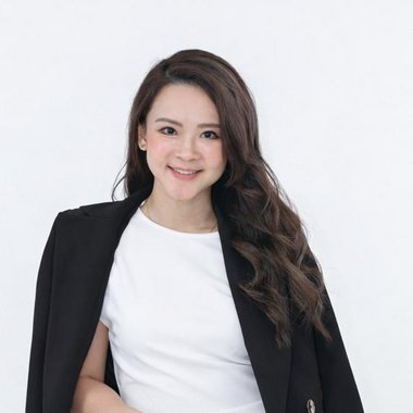 Wong (. - Freelance Digital Marketer