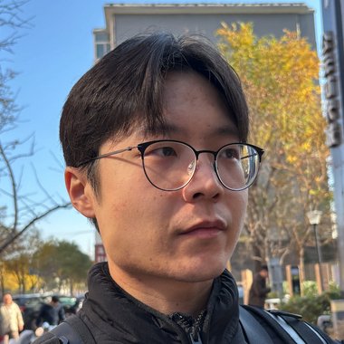 Zi T. - Freelance Designer