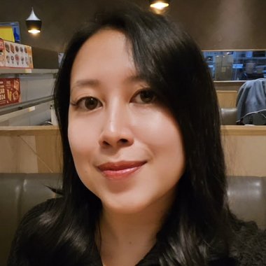 Ratu A. - Freelance Copywriter