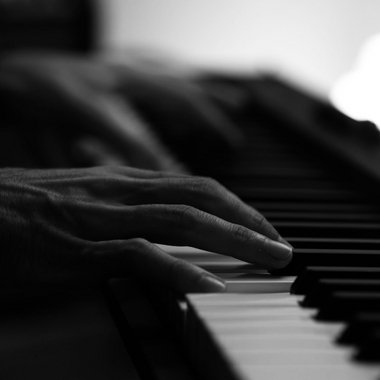 Yves T. - Freelance Music Producer