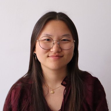 Lucía R. - Freelance Logo Designer