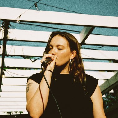 Anna B. - Freelance Vocalist