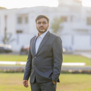 MIR M. - Freelance Content Creator