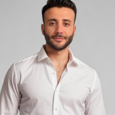 Yunus O. - Freelance Flyer Designer